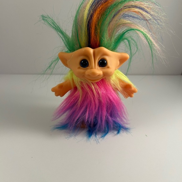Trolls Doll with Multicolor Hair - Picture 2 of 6